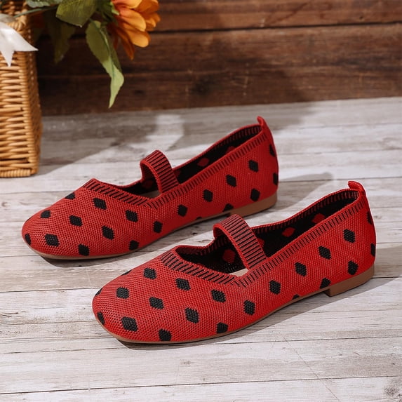 Fnooota Women's Flats, Square Toe Lightweight T-Strap Non-slip Soft Sole Ladies Flat Shoes Red Size 9.5