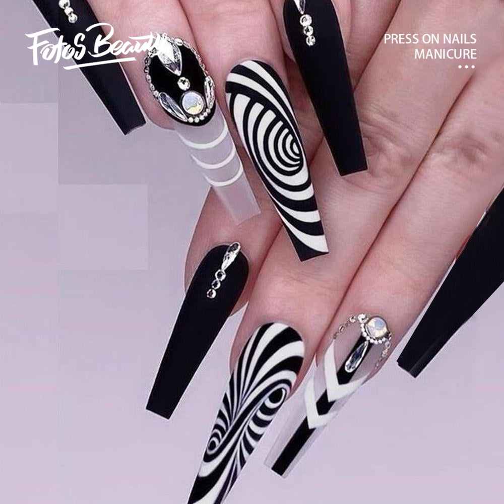 57 Cute Halloween Nails Designs and Ideas for Spooky Season