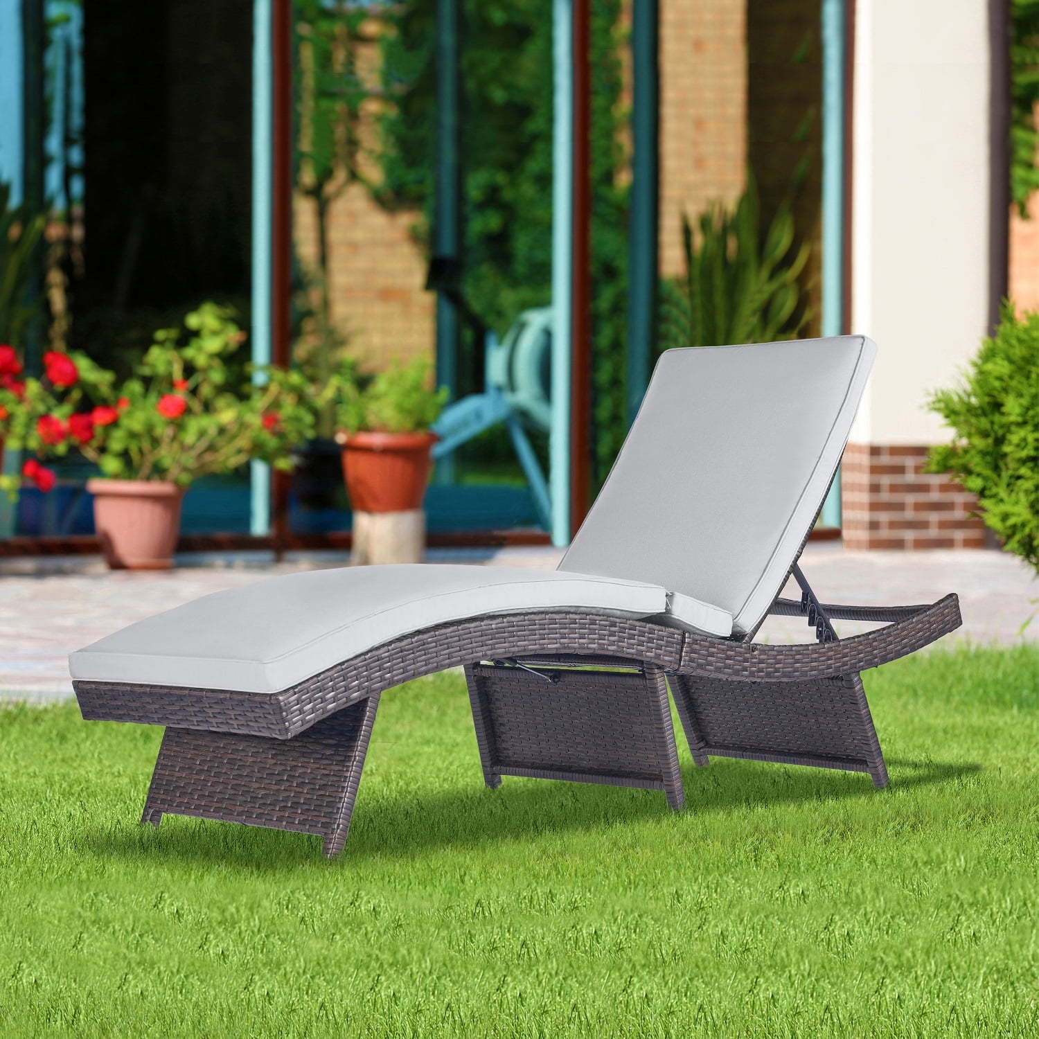 Folding Chaise Lounge Outdoor Patio Wicker Pool Chaise Lounge Chair for Outside Assembled Sun