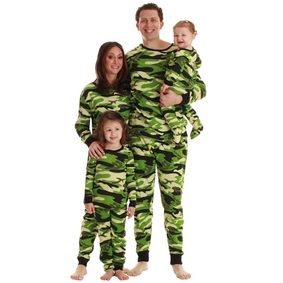 #FollowMe Matching Christmas Pajamas for Family & Couples Festive Holiday Sleepwear (Camouflage, Mens 3X-Large)