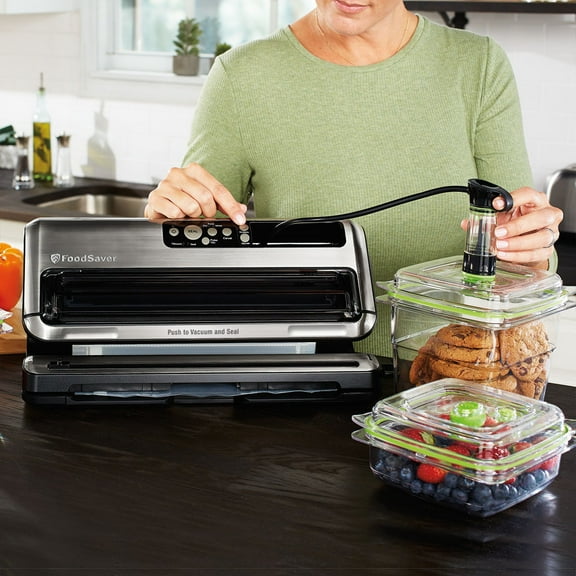 FoodSaver FM5460 2-in-1 Food Preservation System Vacuum Sealer