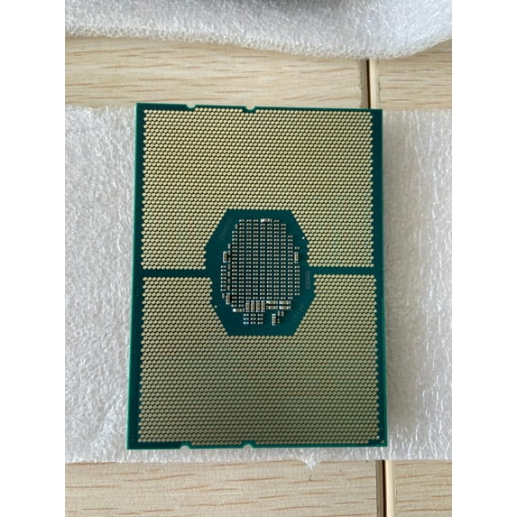 For 7 3700X R7 3700X 3.6GHz Eight Sixteen 65W 7NM L3=32M 100-000000071 Socket AM4