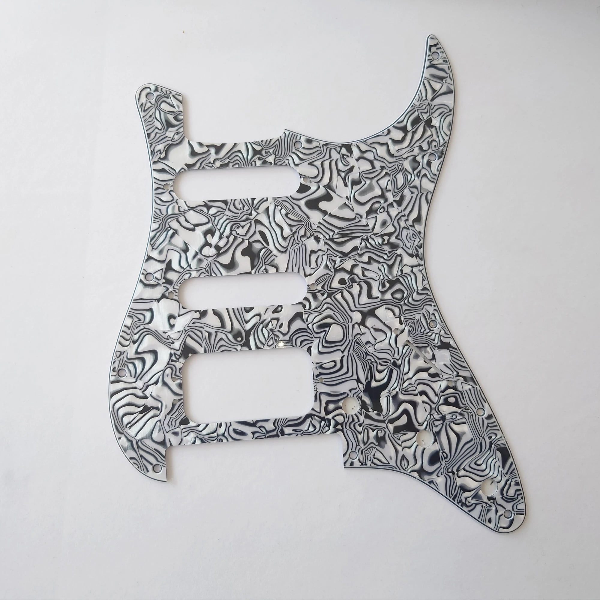 For Fit Fender Stratocaster SSH Humbucker Pickup Strat Guitar Pickguard Replacement Parts with Mounting Screws 3 Ply