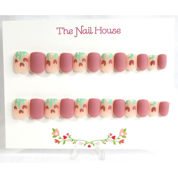 For The Love Of Tulips Matte Square Press On Nails By The Nail House NH - 24 Pieces