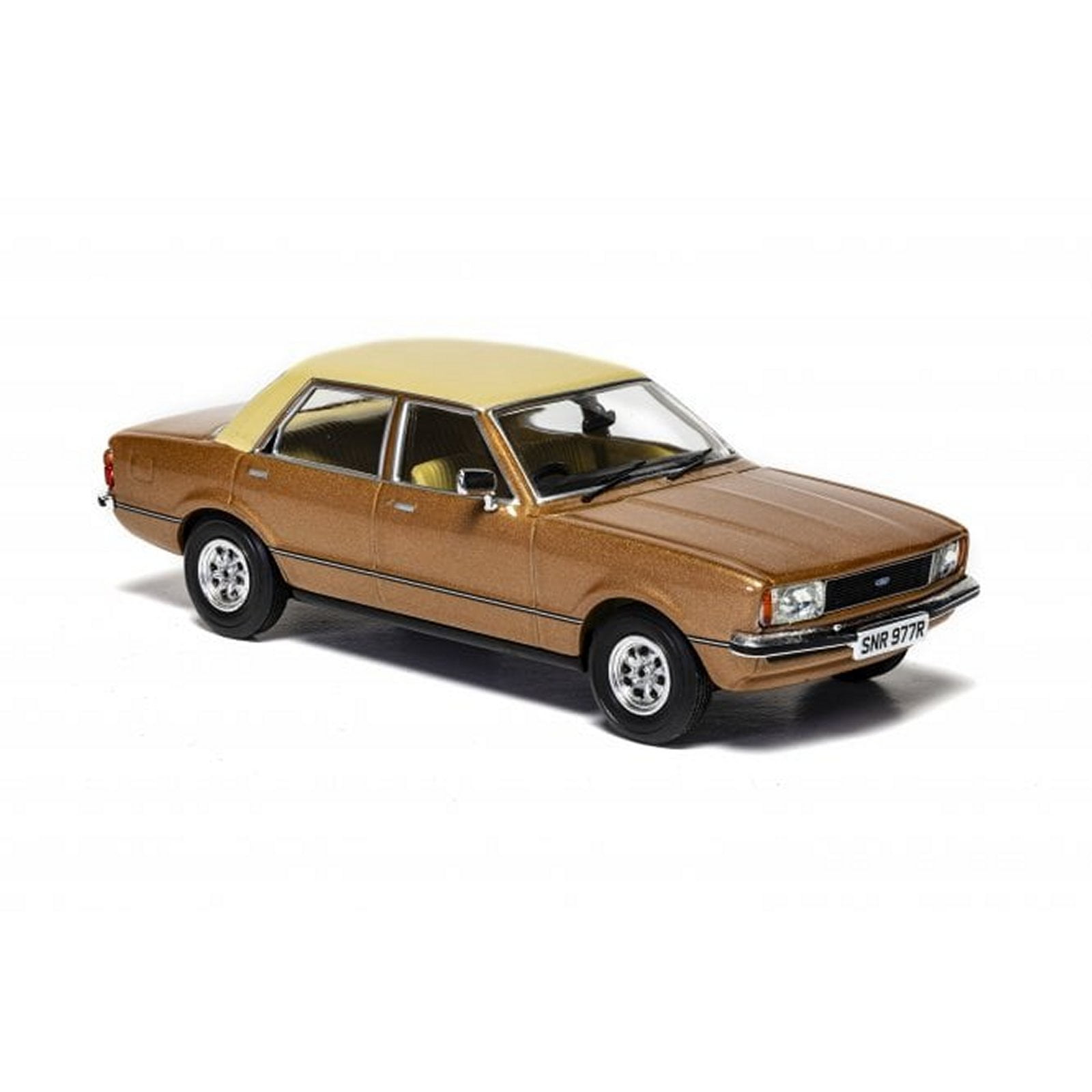 Ford Cortina Mk4 1.6 GL Car [1:43 scale in Arizona Gold]
