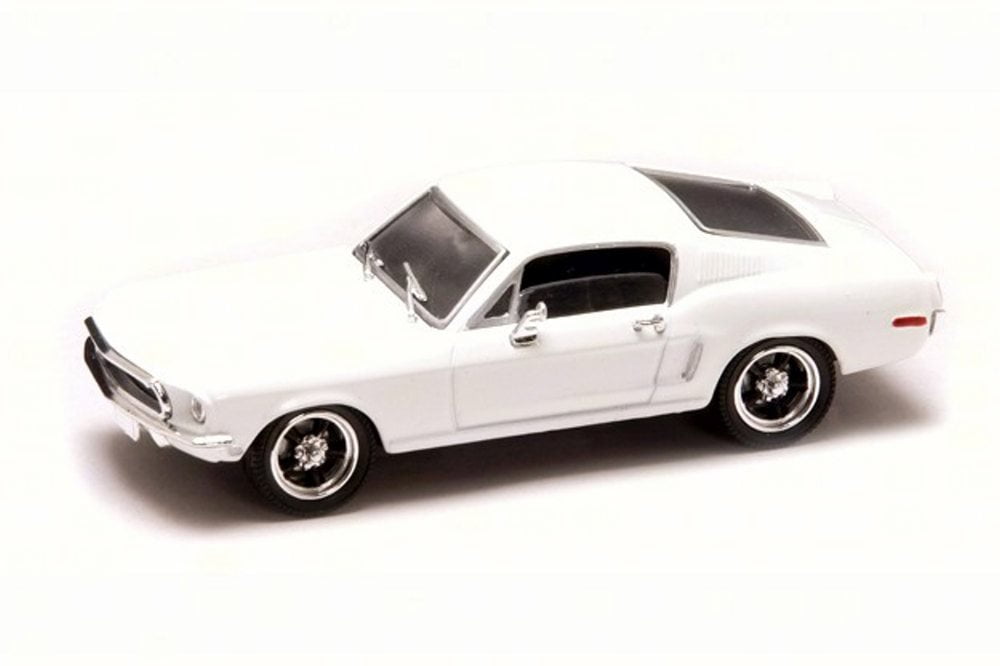 Ford-Mustang-GT-2-2-Fastback-
