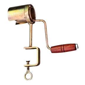 Forestwhale Manual Corn Stripper with Hand Crank Lightweight Corn Sheller Tool Efficient Corn Kernel Remover for Kitchen Use (8.27")
