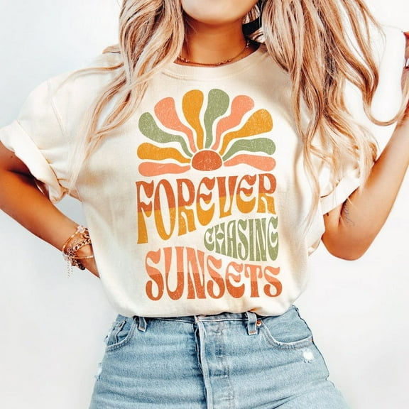 Forever Chasing Sunsets T-shirt, Beach T-shirt, Retro Summer T-shirt, Retro T-shirt, Summer T-shirt, Trendy T-shirt, Summer T-shirt