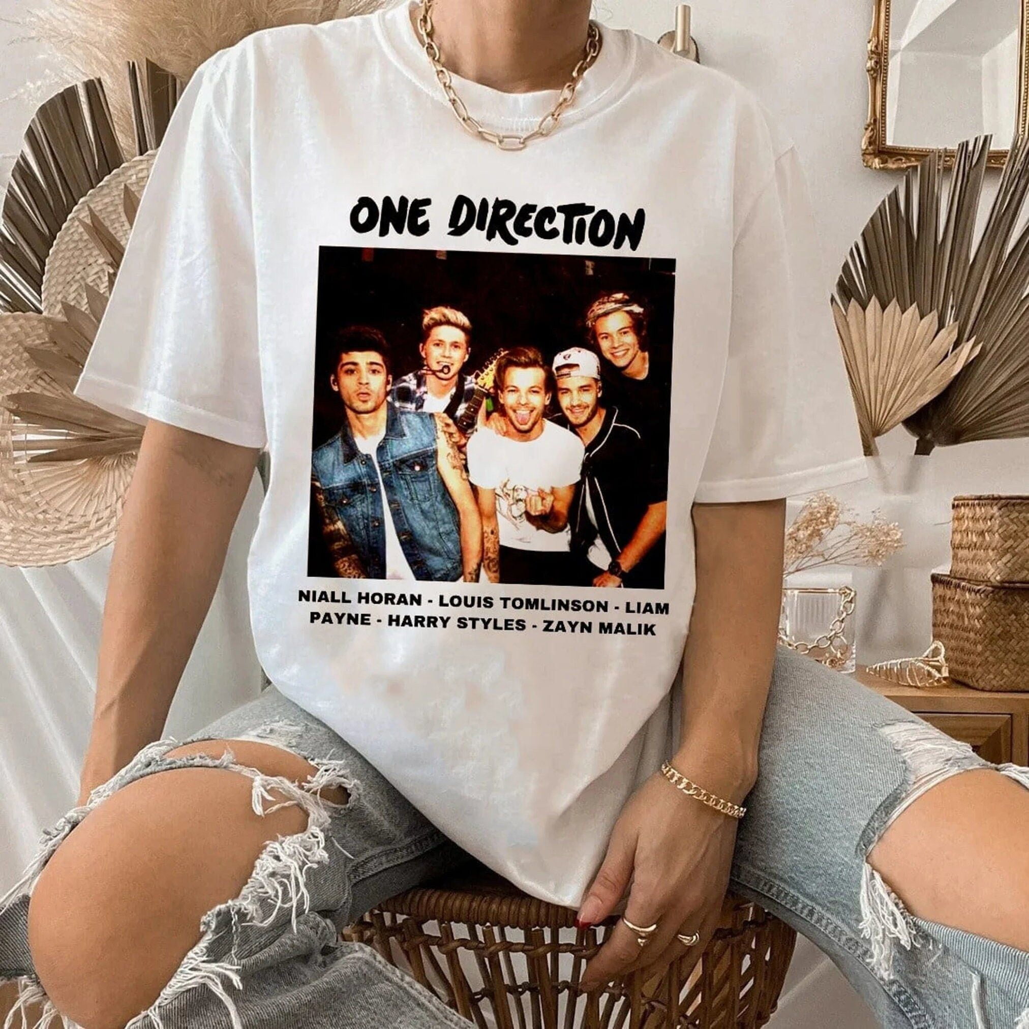 Forever One Direction TShirt, One Direction Shirt, One Direction Tee Shirt, Size S, Tee White