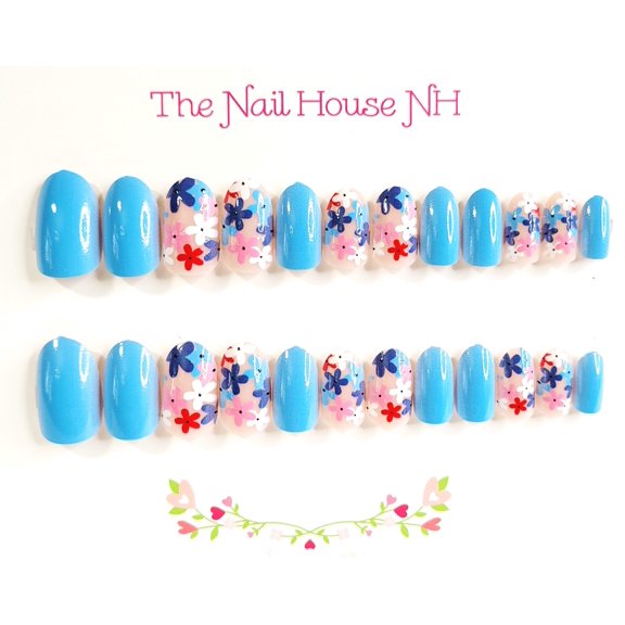 Forget-Me-Nots Glossy Oval Press On Nails by The Nail House NH - 24 Pieces