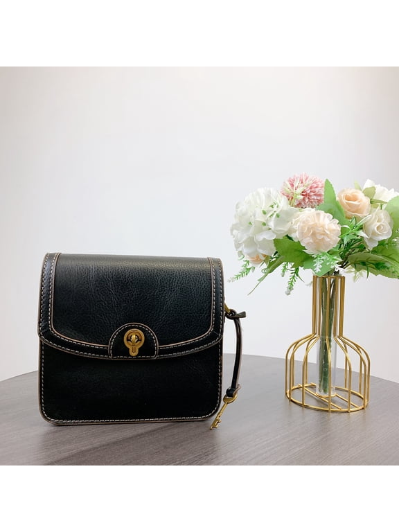 SHB3070001 Ainsley Small Flap Crossbody IN Black