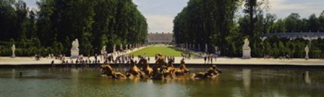 Fountain in a garden Versailles France Canvas Art - Panoramic Images (15 x 5)
