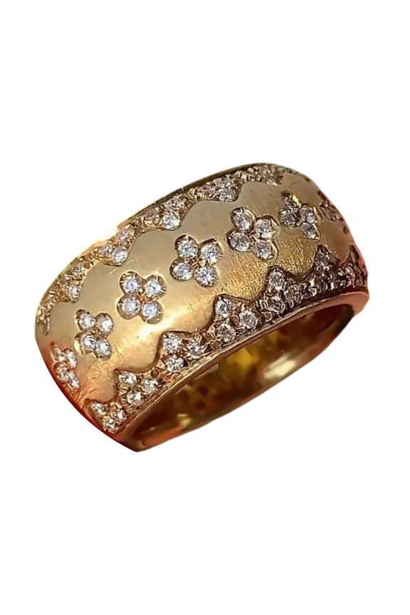 Four Leaf Clovers Inspired Rings with Sparkling Stones Gold Plated Finish Decoration Rings For Casual Or Formal
