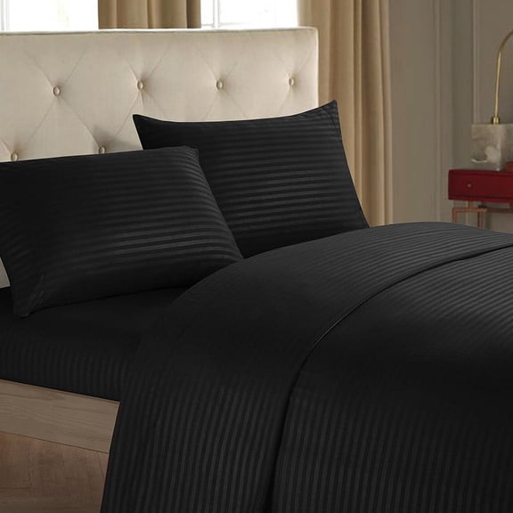 Four-Piece Set Four Pieces Beddings Black: Satin Patterned King