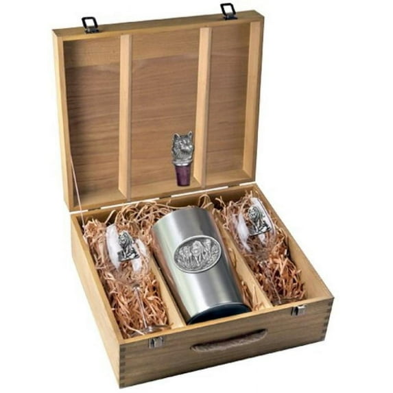 Four Wolves Wine Set w/ Box