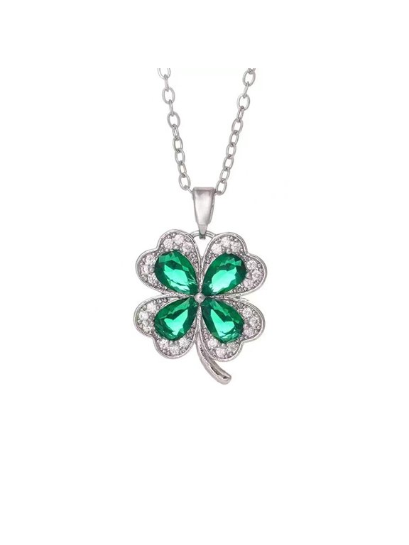 Four-leaf clover titanium steel necklace , fashionable pendant necklace, a niche design for women, high-end collarbone chain, daily accessory
