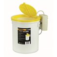 Frabill 2 gal Bait Bucket with Aeration Foam Lined