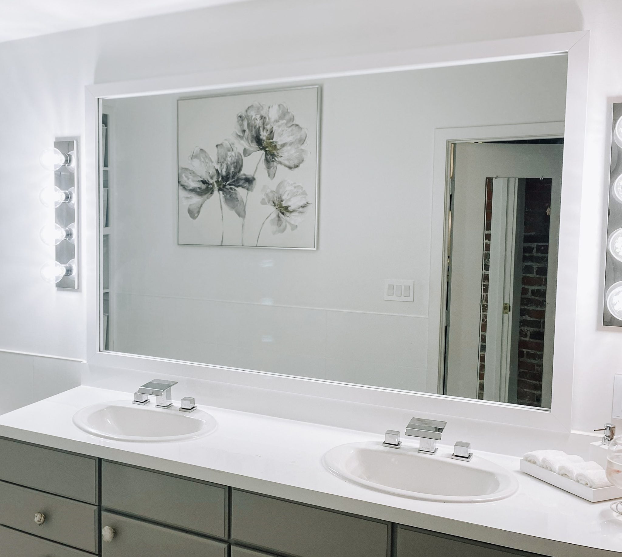 わたあめ 左右Mサイズ2つずつ計4つ Frame My Mirror Large Rectangular Modern Bathroom Mirror