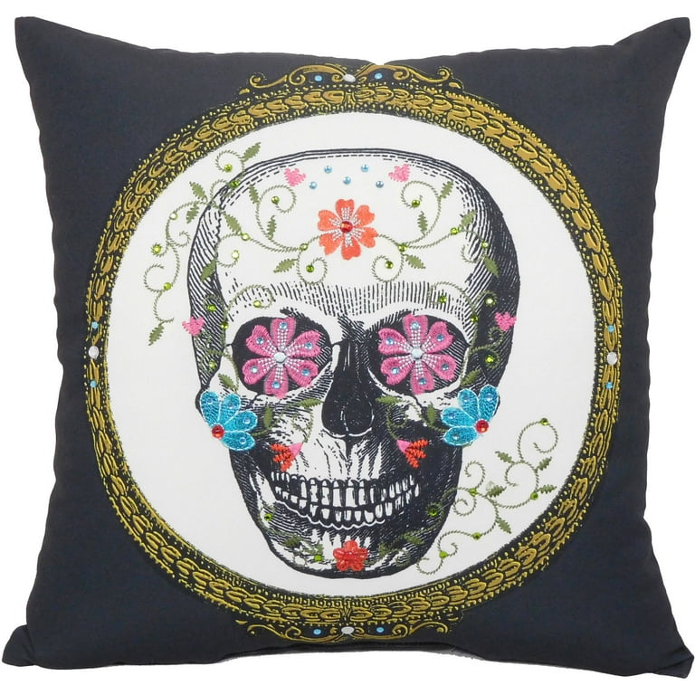 Black hot sale skull pillow