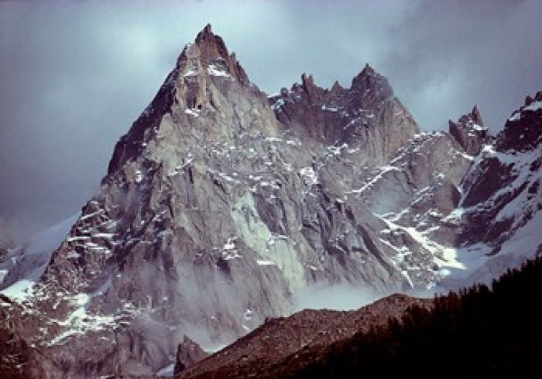 France Chamonix Aiguilles du Midi Spires Canvas Art - Ric Ergenbright DanitaDelimont (26 x 18)