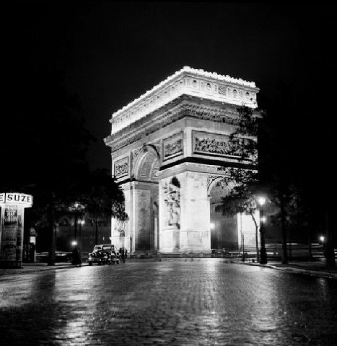 France Paris Arc de Triomphe illuminated at night Canvas Art - (24 x 36)