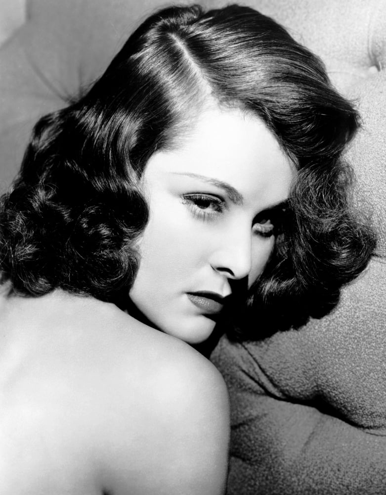 Frances Dee Canvas Art - (16 x 20)