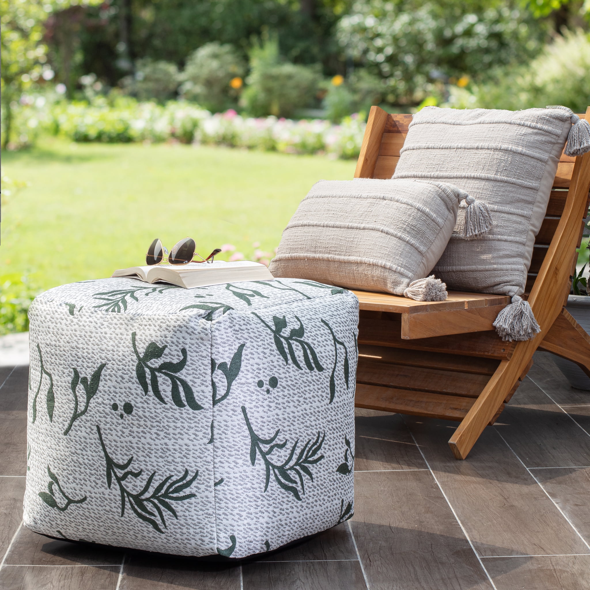 Frangipani Ivory 18" x 18" x 18" Ivory & Green Pouf