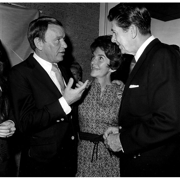 Frank Sinatra with wife and Ronald Reagan Photo Print  (10 x 8)