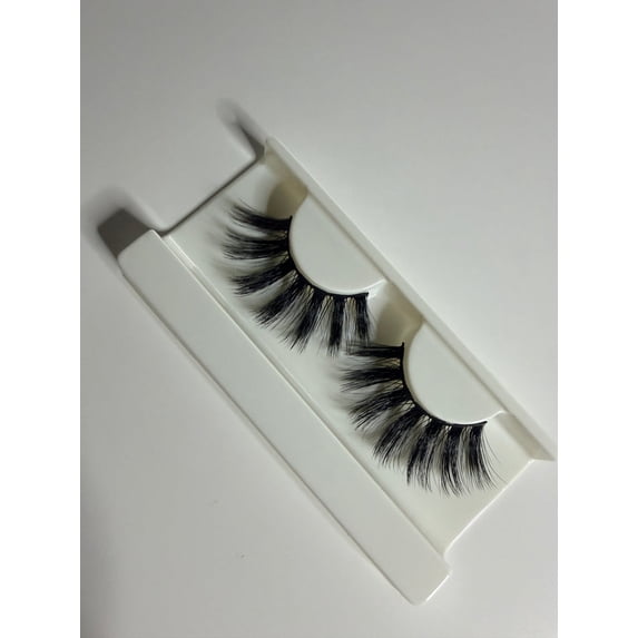 Cookie Faux Eyelashes