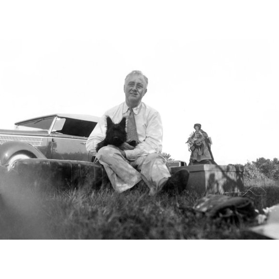 Franklin Roosevelt At A Picnic On 'Sunset Hill' Near Pine Plains History (24 x 18)