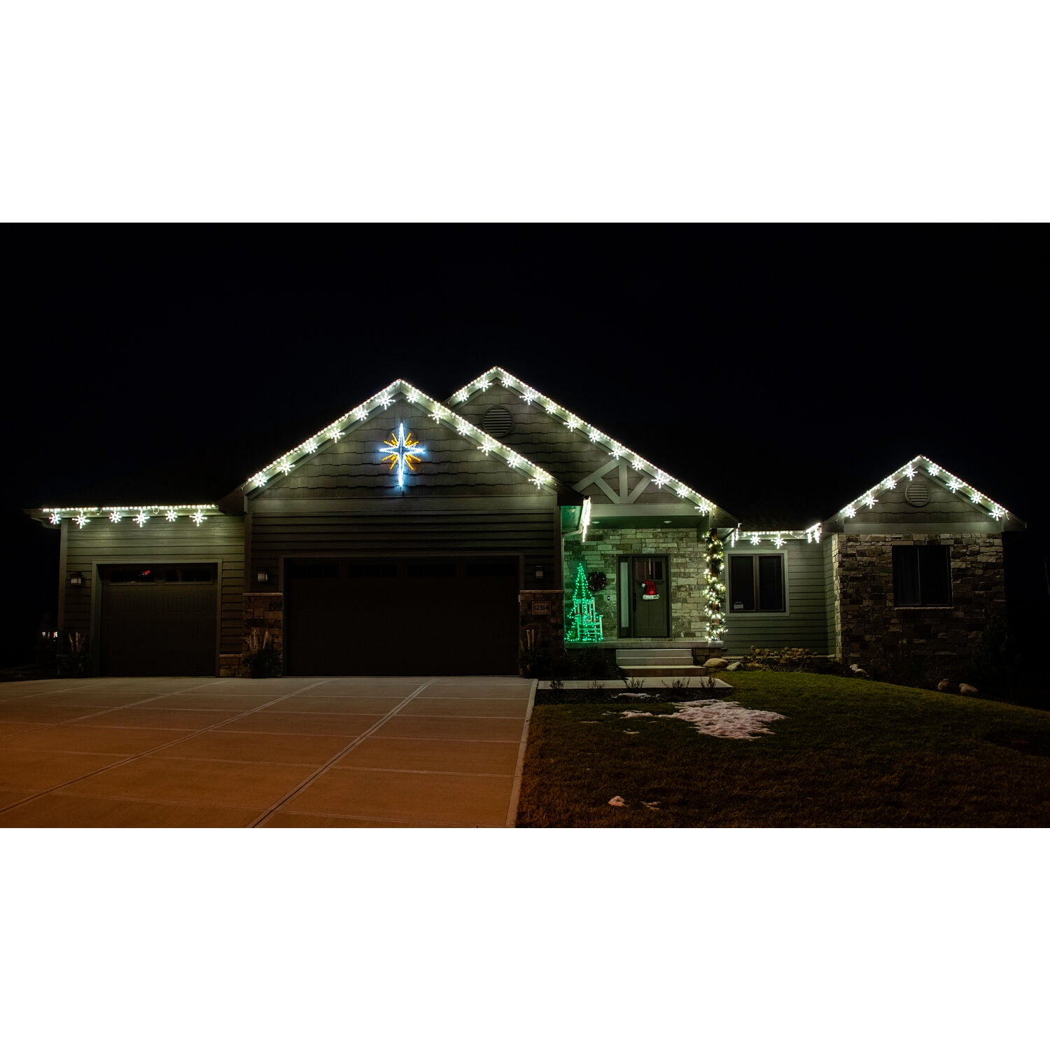 Fraser Hill Farm Christmas Giant Outdoor LED Lights, 4-Ft. Bethlehem Star in Pure White/Gold (51"H x 36"W)