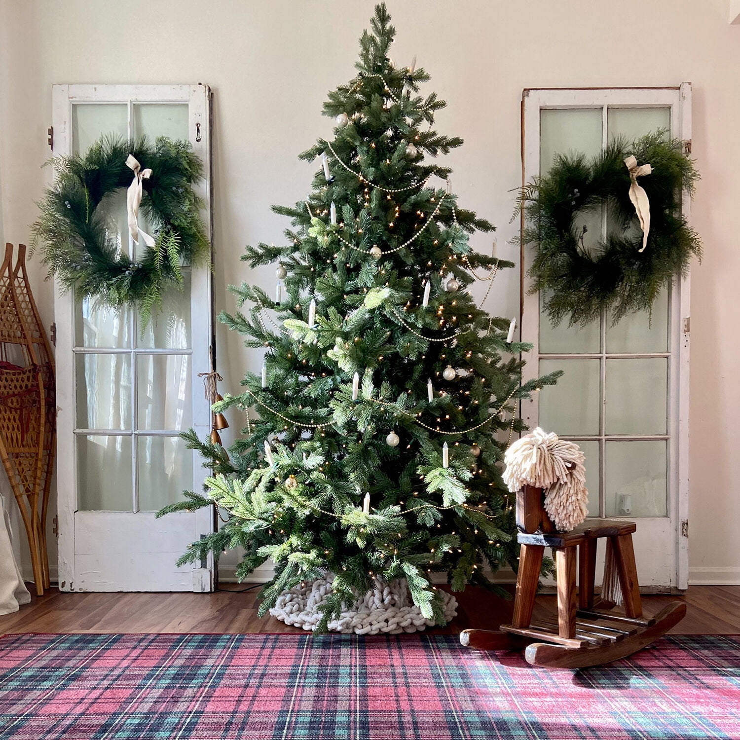 Fraser Hill Farm Foxtail Pine 6.5 ft Christmas Tree, FFFX065-0GR - Walmart.com