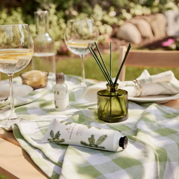 Frasier Fir Reed Diffuser Set – Includes Reeds, Fragrance Oil, and Frosted Glass Bottle – Fragrance Oil Diffuser – Room Fresheners – Luxury Home Decor – Green (Heritage, 4 fl oz)