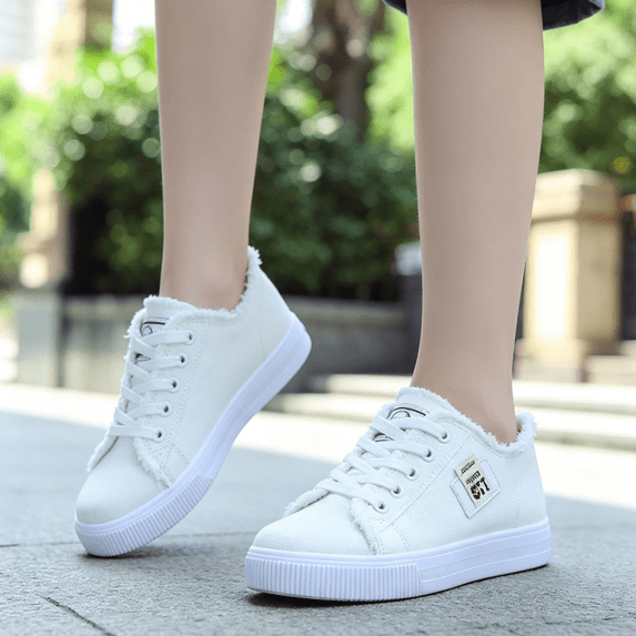 Frayed Edge Skate Flats, Women's Casual Denim Sneakers Classic Frayed Edge Lace Up Canvas Shoes, Fashion Low Top Comfortable Walking Flats, Lightweight Outdoor Breathable Tennis Board Shoes, White 6