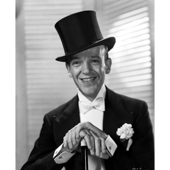 Fred Astaire Posed in Formal Suit and Top Hat Black and White Photo Print (8 x 10)