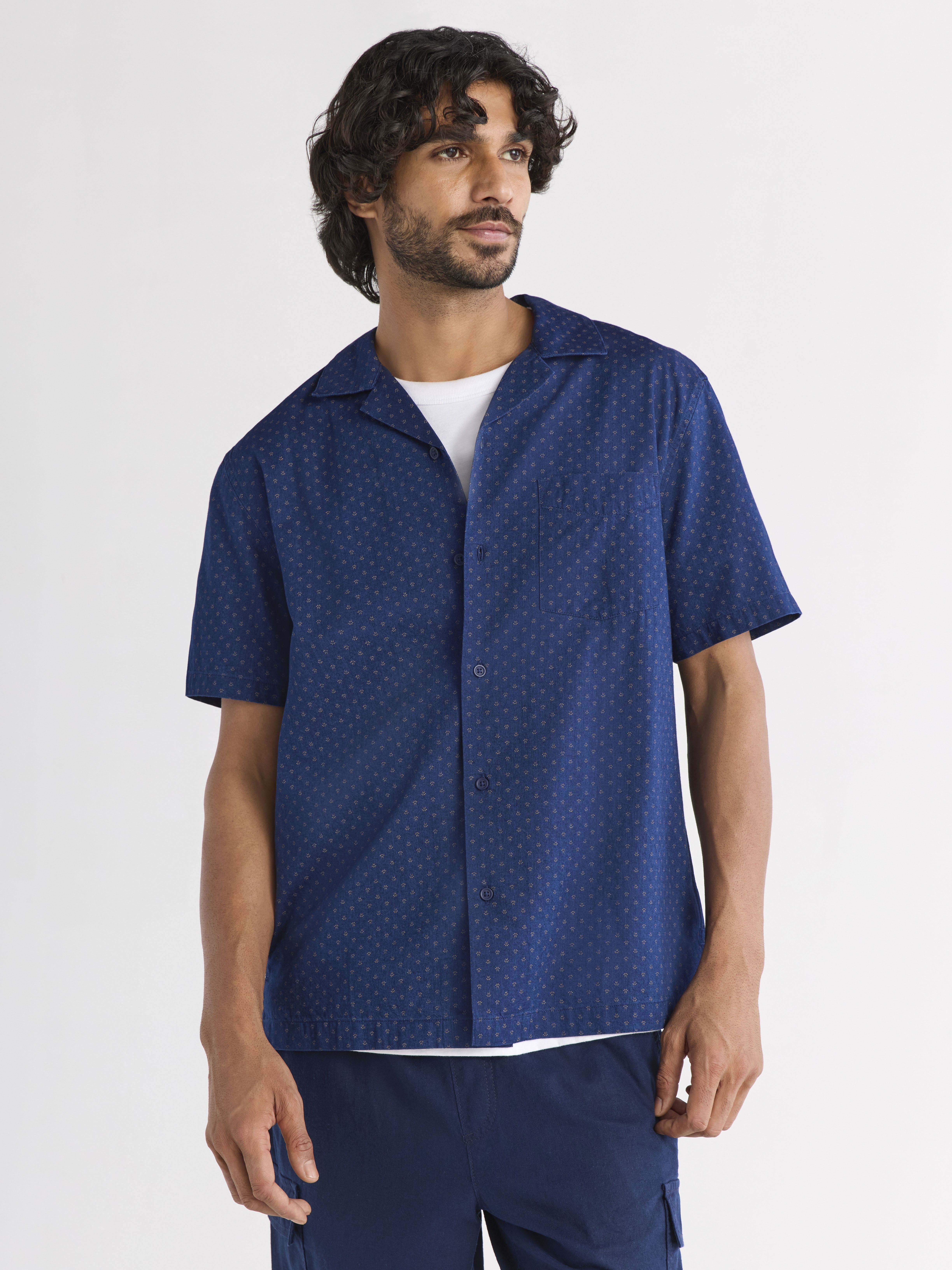 Free Assembly Men's Print Cotton Chambray Camp Shirt with Short Sleeves, Sizes S-3XL
