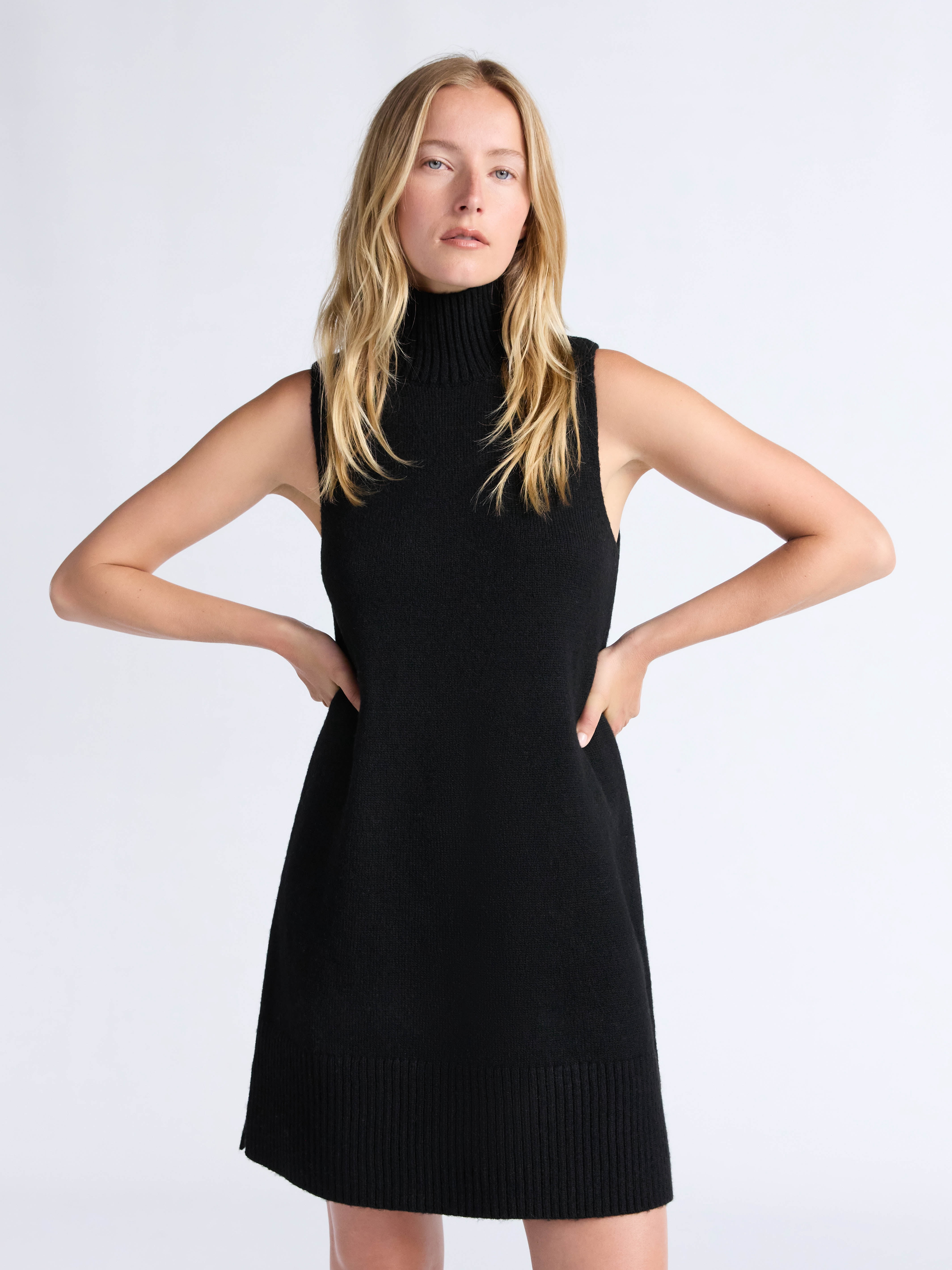 Free Assembly Women's and Women's Plus Sleeveless Sweater Mini Dress, Sizes XS-4X