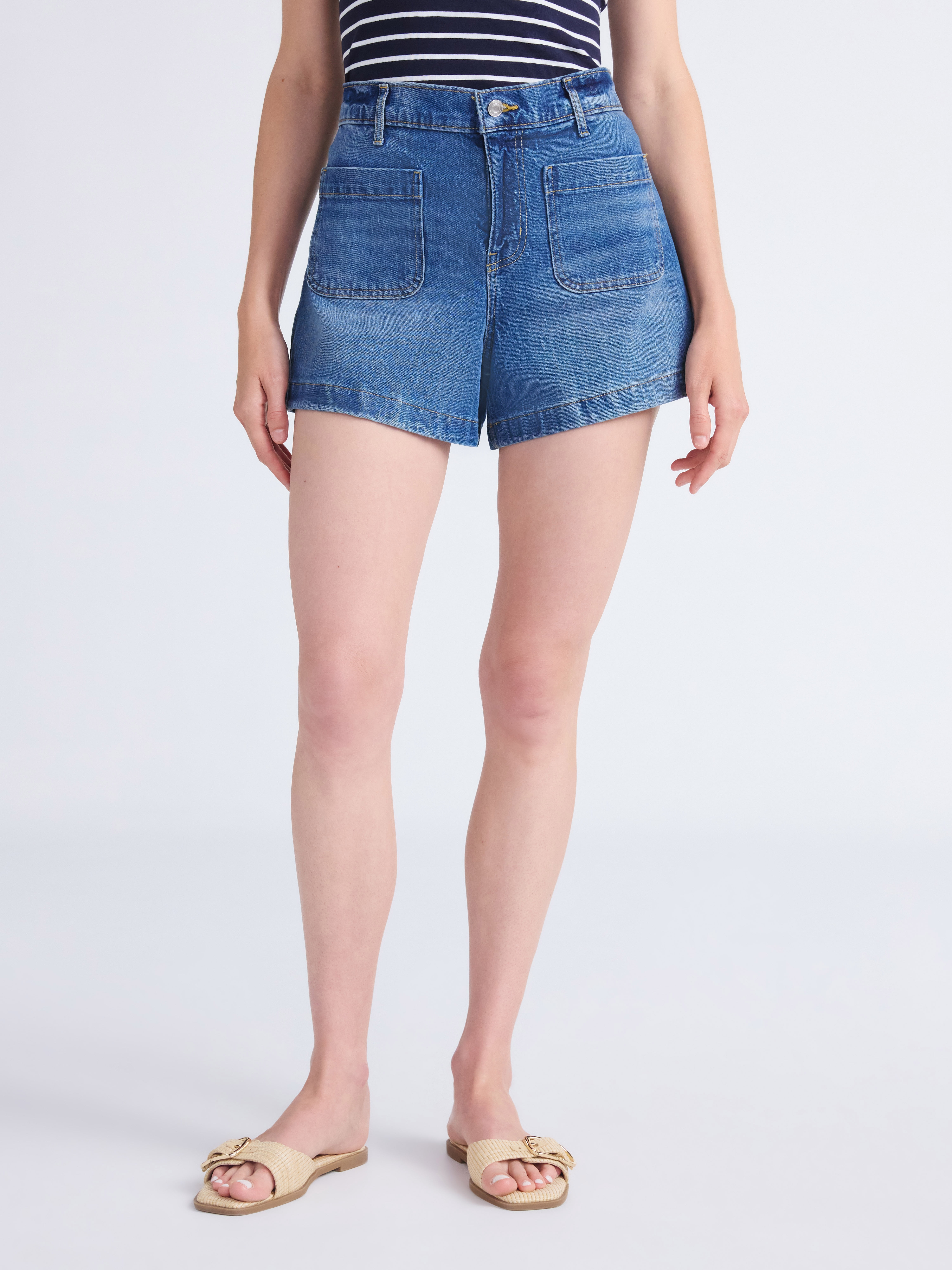 Free Assembly Women's and Women's Plus Patch Pocket Denim Shorts, 4" Inseam, Sizes 0-28W
