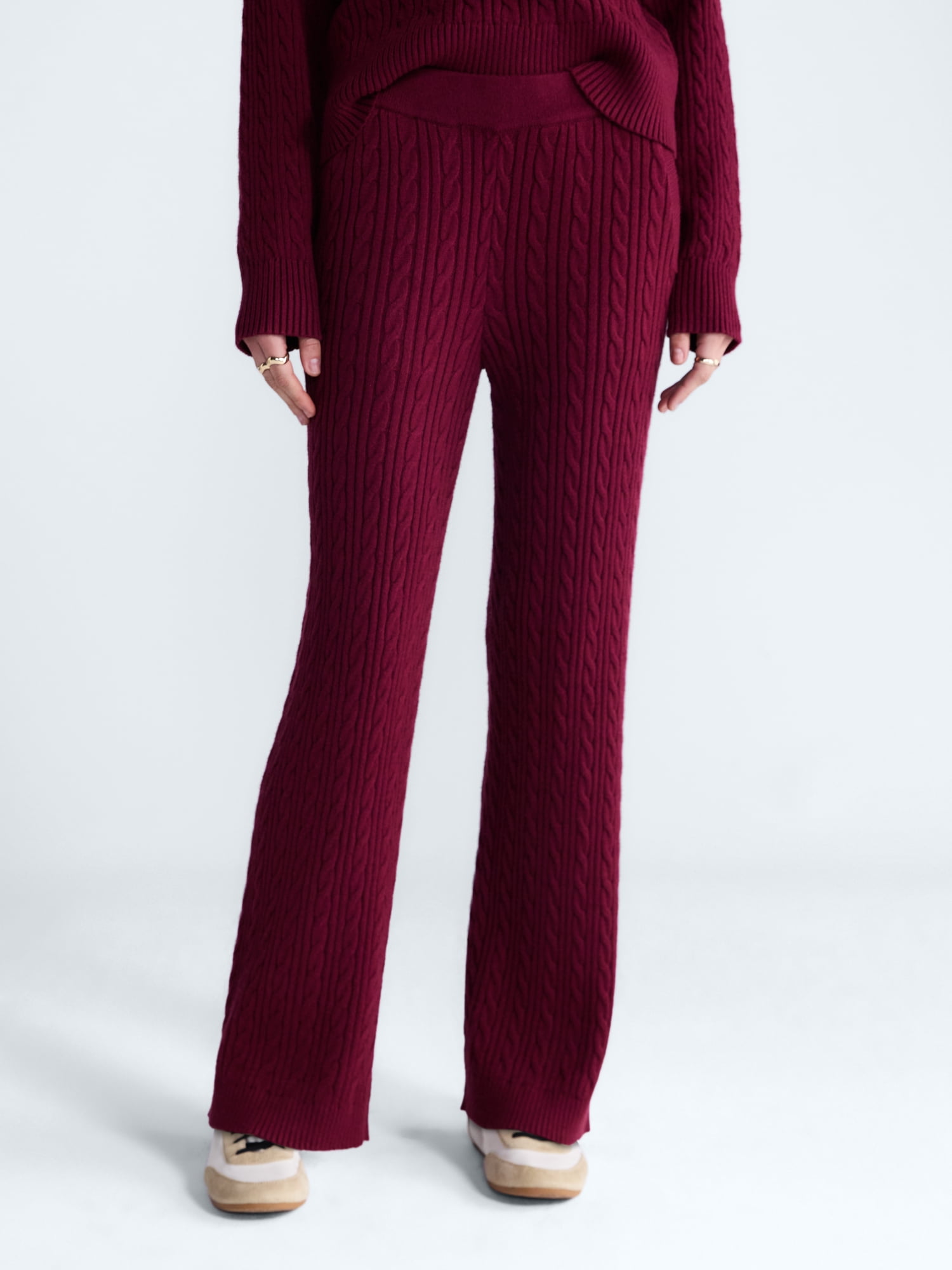 Free Assembly Women's and Women's Plus Cozy Yarn Cable Knit Sweatpants, 28.5" Inseam, Sizes XS-4X