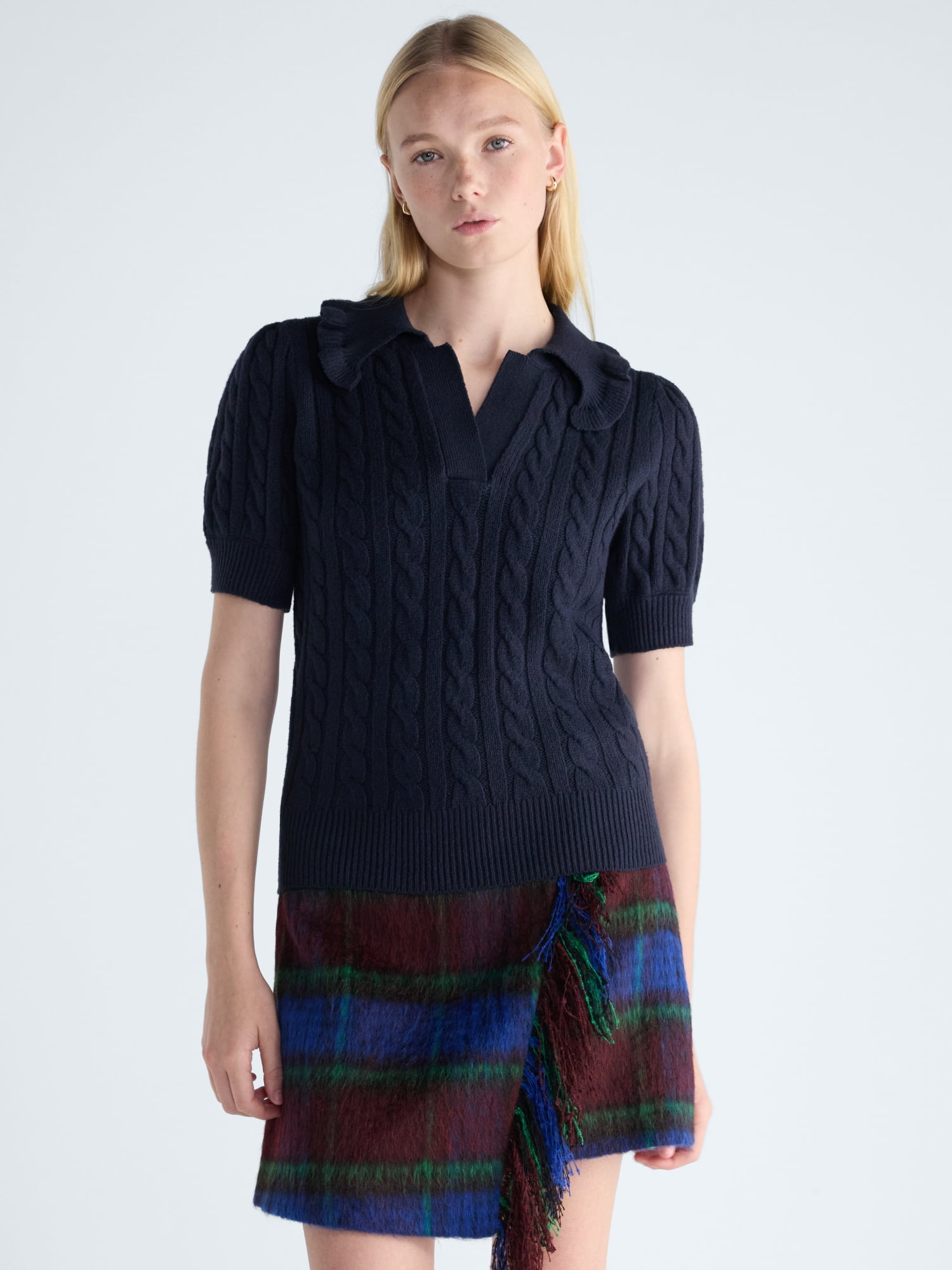 Free Assembly Women's Ruffle Collar Sweater with Short Sleeves ...