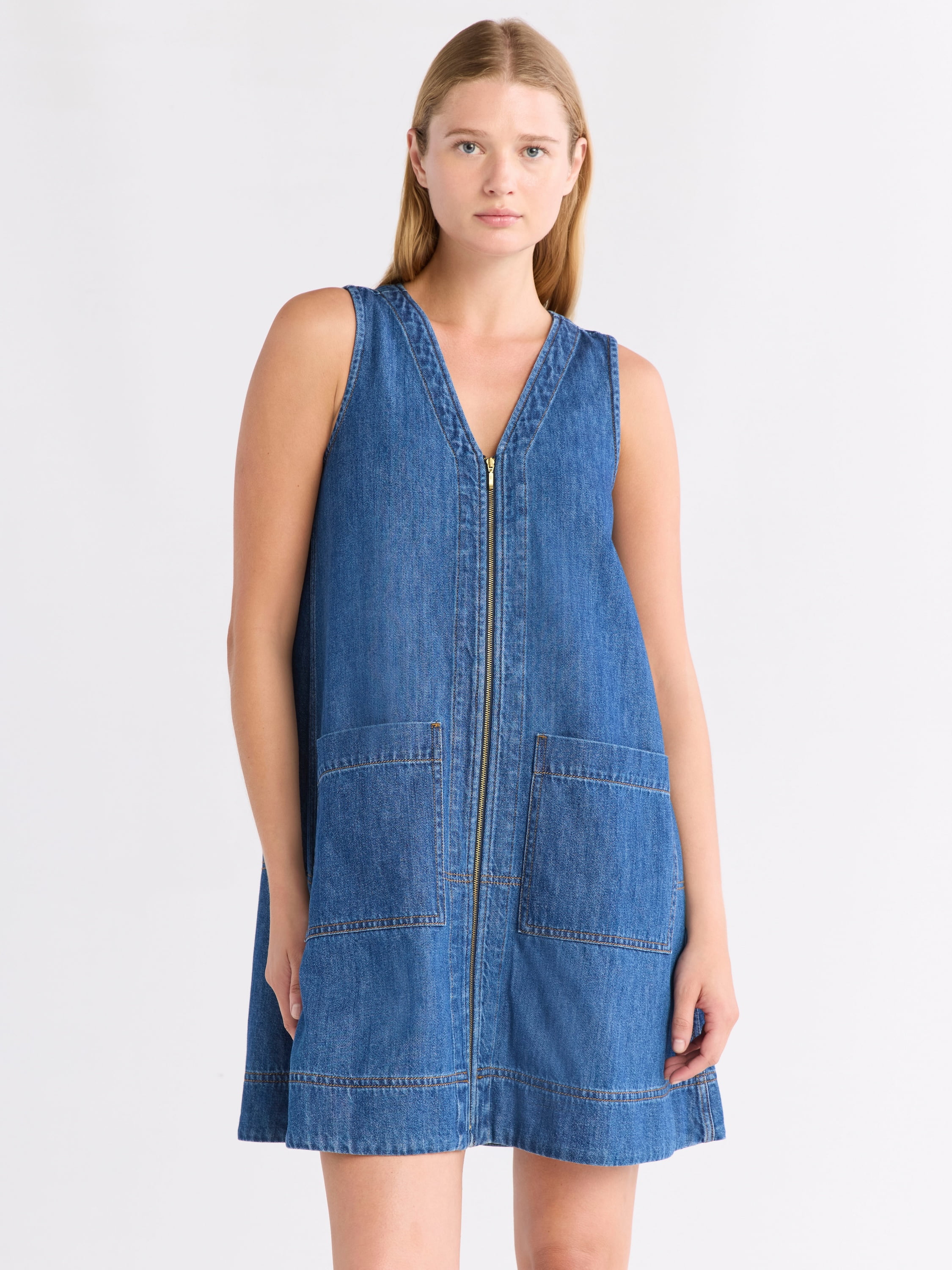 Free Assembly Women's Sleeveless V-Neck Denim Mini Dress, Lightweight  Cotton, Zipper Front, Relaxed Fit - Walmart.com