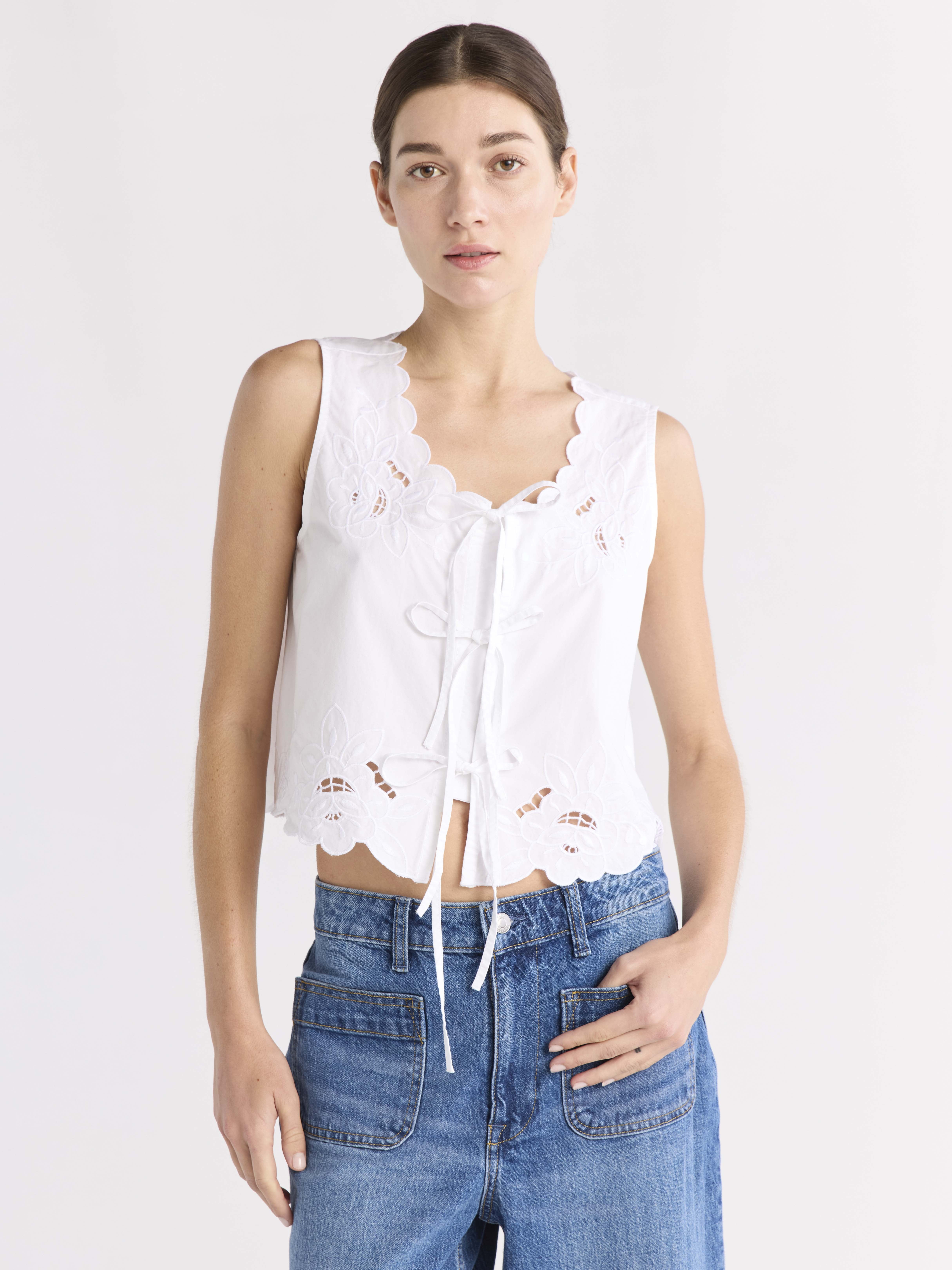 Free Assembly Women's and Women's Plus Cropped Tie Front Embroidered Cotton Top, Sizes XS-4X