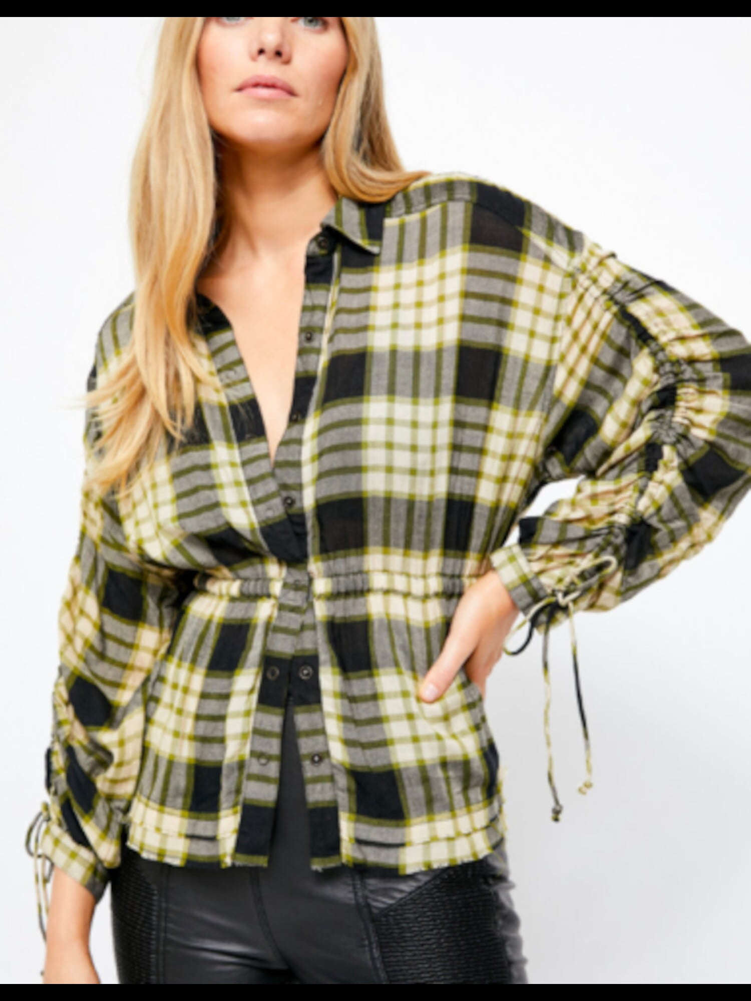 Free People Women's Plaid Ruched-Sleeve Button Down Shirt (XS, Black Combo)  