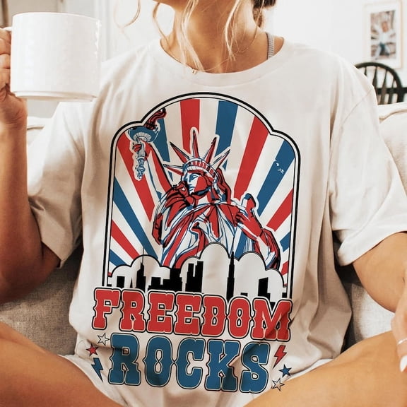 Freedom Rocks T-Shirt – Retro Statue of Liberty Tee for 4th of July Party in the USA