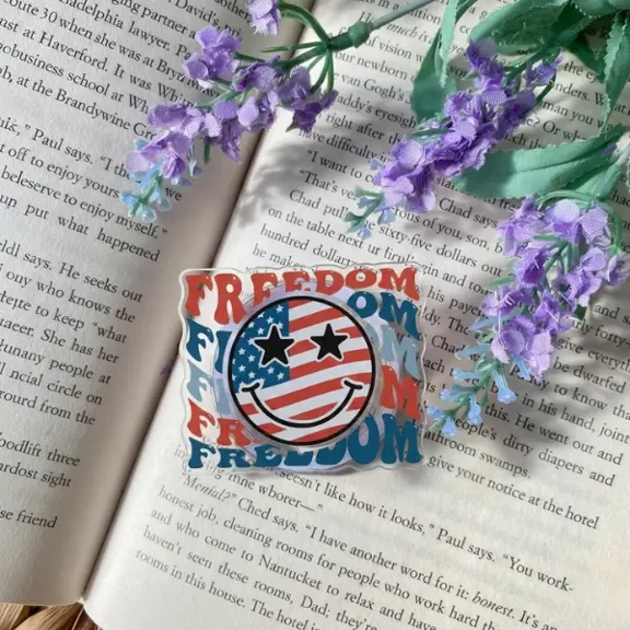 Freedom Smiley Face Phone Grip With American Flag Design Patriotic Red White Blue Cute 4th Of July