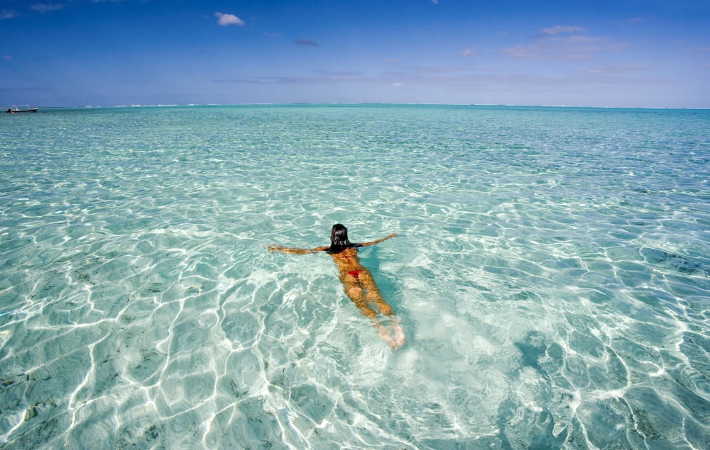 French Polynesia Tahiti Bora Bora Woman Enjoy A Day In The Ocean Canvas Art - M Swiet Productions Design Pics (19 x 12)