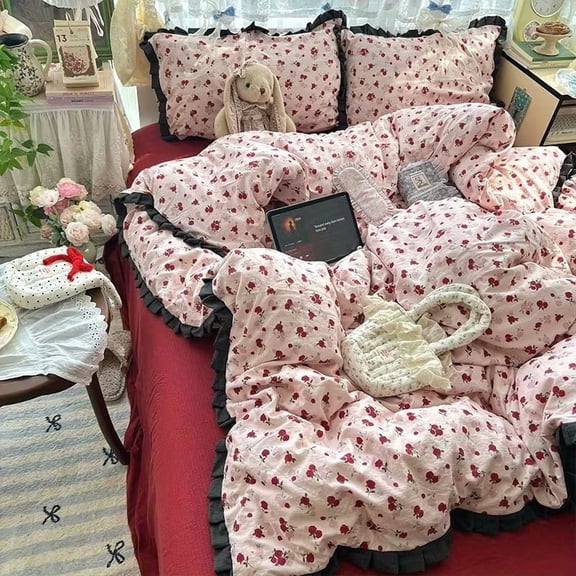 French-Style Black Lace Bedding Set - 4 Pieces with Pink Deep Red Rose Pattern - Soft and Machine Washable - All Seasons