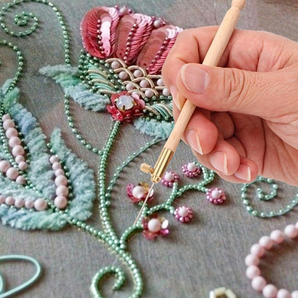 French Style Crochet Hook With Solid Wood Handle Household Crochet Hook For Embroidery