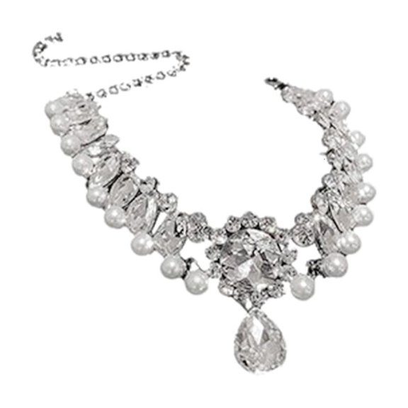 French Style Necklace Floral Waterdrop Chain Neck Jewelry Dazzling Rhinestones Accent Comfortable Length Neckchain