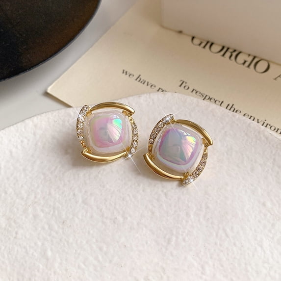 French retro pearl earrings high-end earrings 2024 new light luxury niche earrings temperament earrings